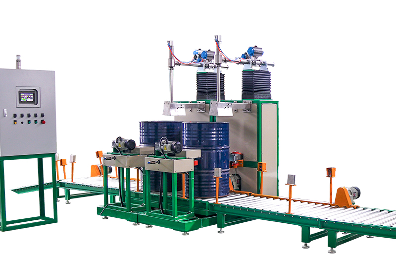 200L自动对口液体灌装机_工厂实拍2